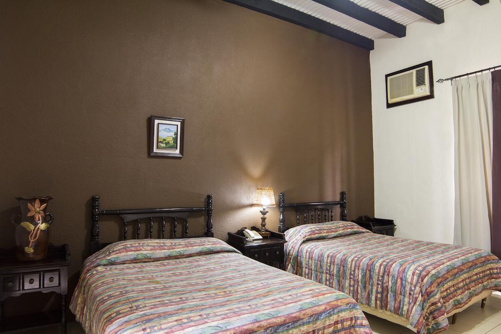 Hotel Posada De Don Jose Retalhuleu Δωμάτιο φωτογραφία