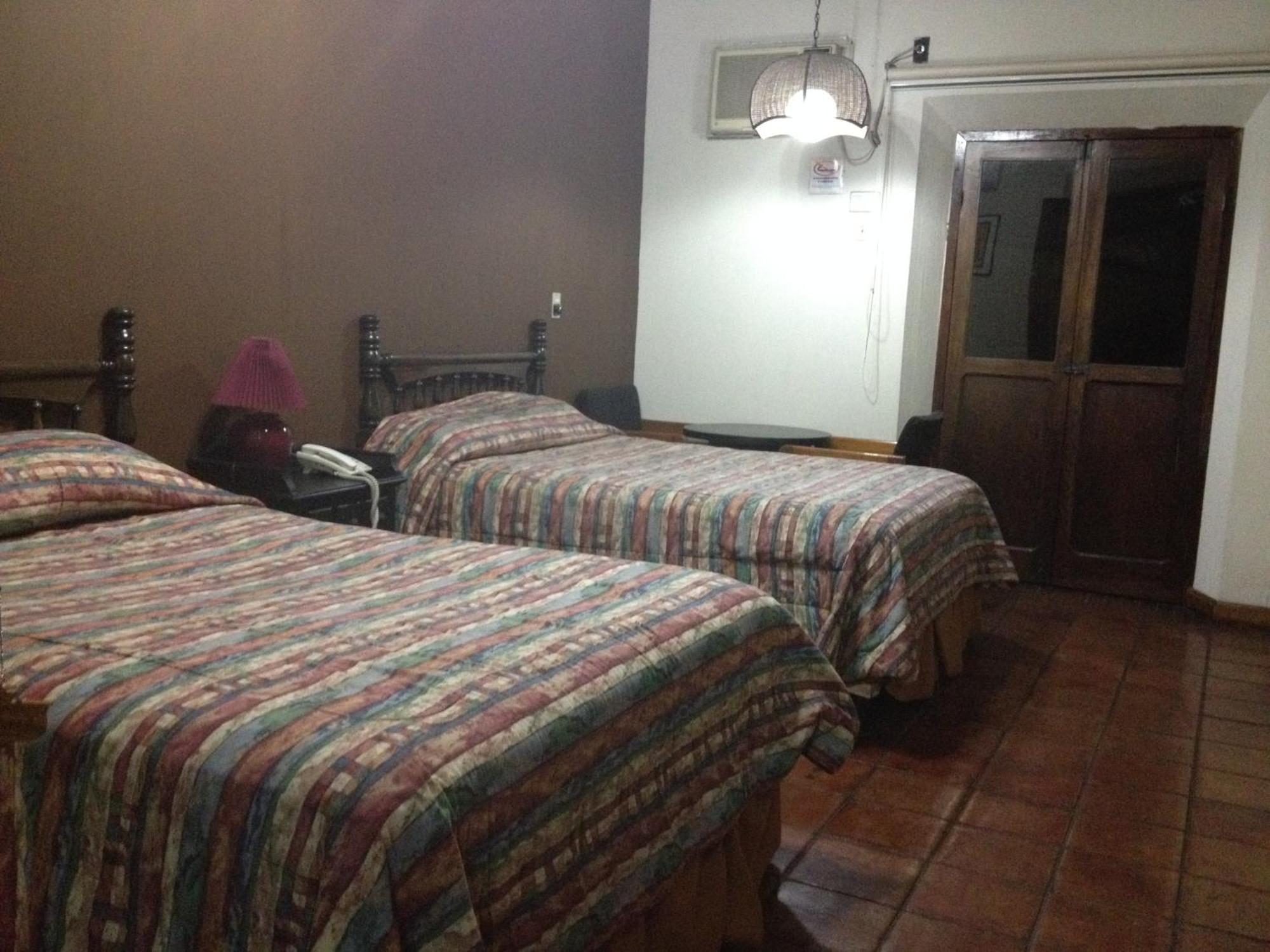 Hotel Posada De Don Jose Retalhuleu Δωμάτιο φωτογραφία