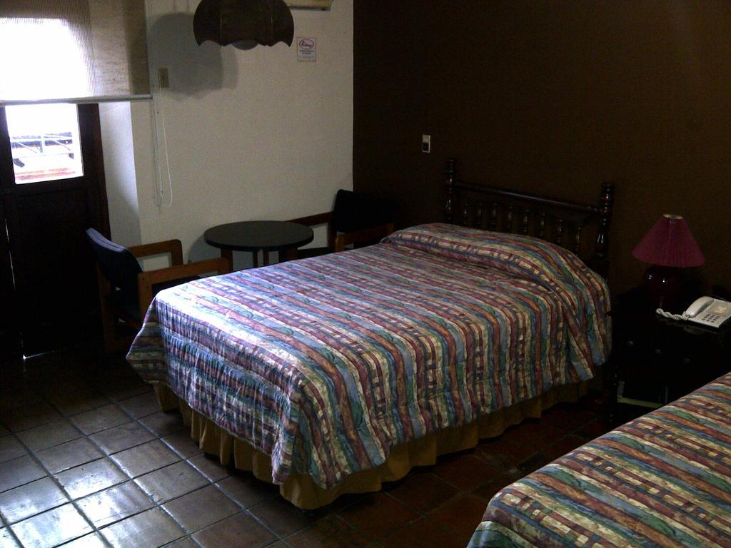 Hotel Posada De Don Jose Retalhuleu Δωμάτιο φωτογραφία